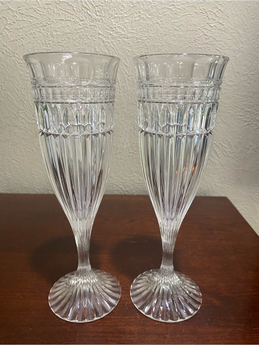 Set of 2, Mikasa, Titan Champagne Flutes with a Pattern of Vertical Cuts